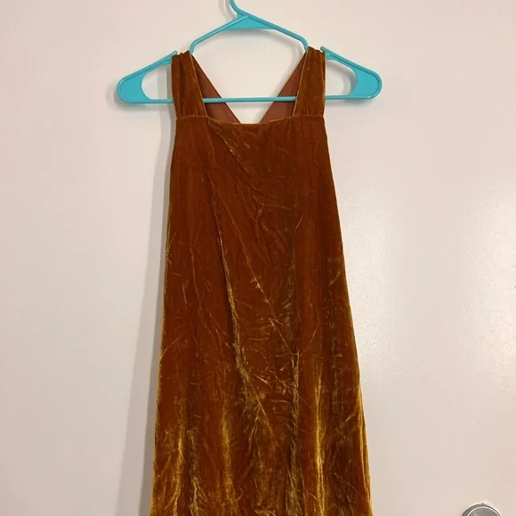 LOFT | Dresses | Loft Size Medium Gold Velvet Mini Dress With Halter Neck | Poshmark LOFT | Dresses | Loft Size Medium Gold Velvet Mini Dress With Halter Neck | Poshmark